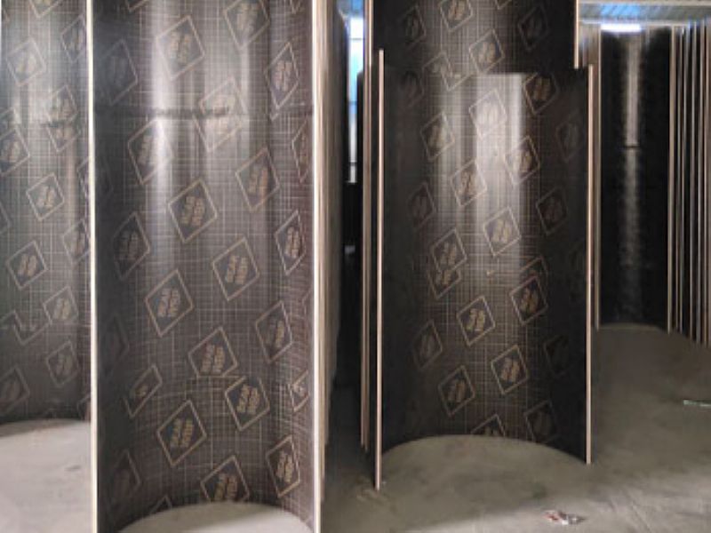 �H���A��ģ��,����ģ�嶨�ƃr��