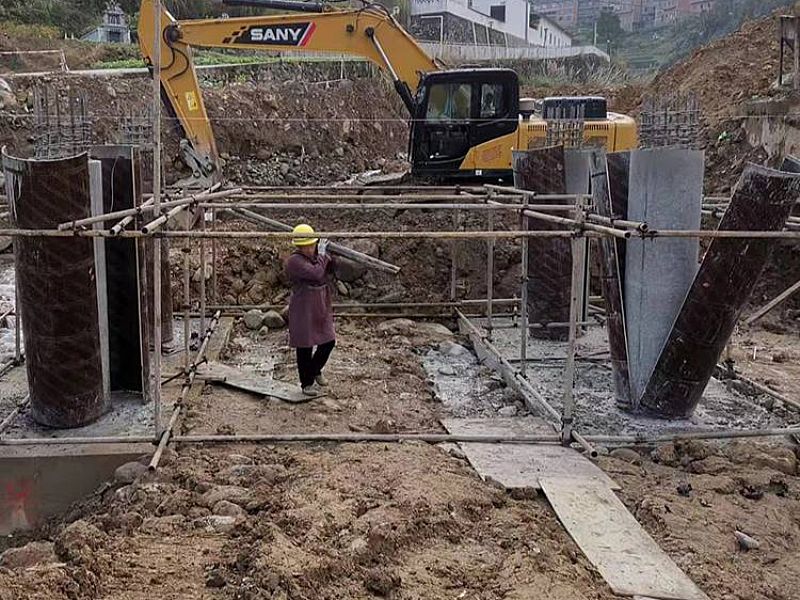 ����R�A��ģ��S��,�A����ģ�嶨�ƃr��