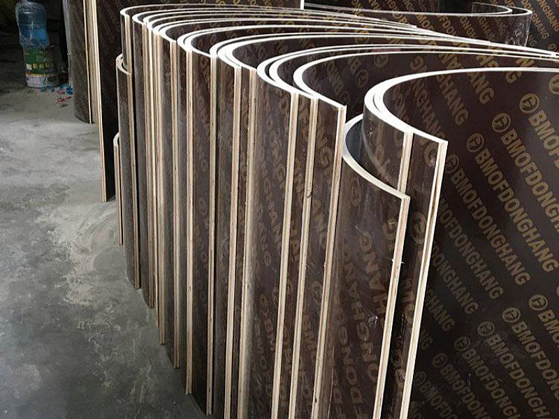 ������ײ��ģ��S��,����ģ�嶨�ƃr��