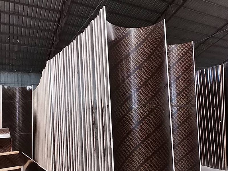 ����������A(ch��)�A��ģ��S��,���¾��A��ģ�嶨�ƃr��