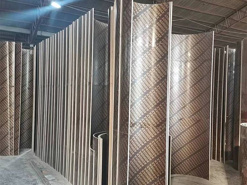 �]���R�A��ģ��S��,�A����ģ�嶨�ƃr��